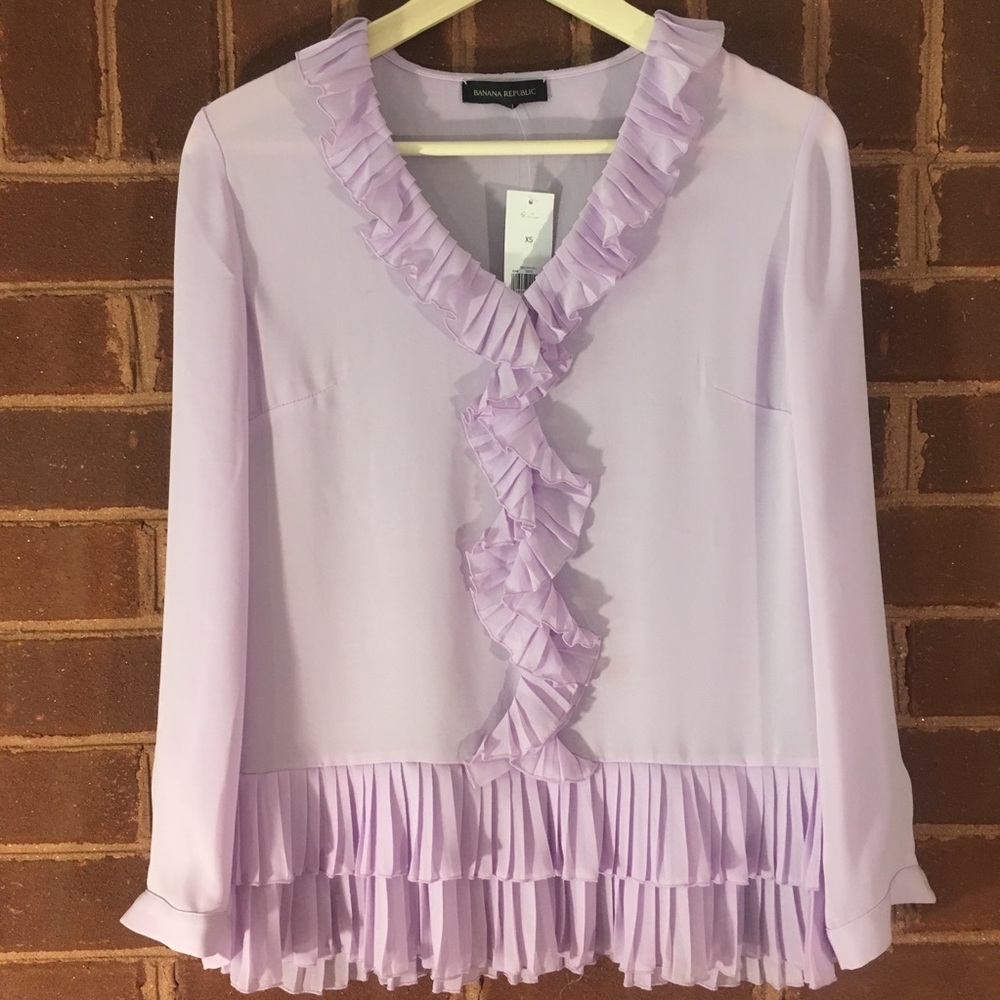 Banana republic lavender ruffle top